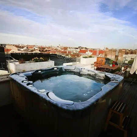 360 Panorama • Rooftop Jacuzzi • Downtown Luxury