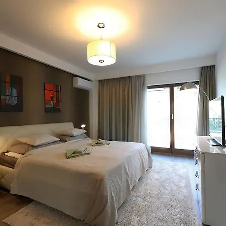 360 Panorama • Rooftop Jacuzzi • Downtown Luxury Daire Budapeşte
