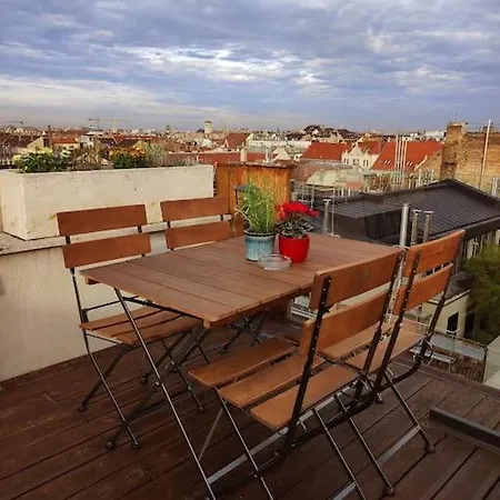 360 Panorama • Rooftop Jacuzzi • Downtown Luxury بودابست