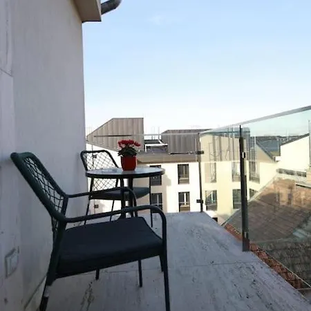 360 Panorama • Rooftop Jacuzzi • Downtown Luxury Daire Budapeşte