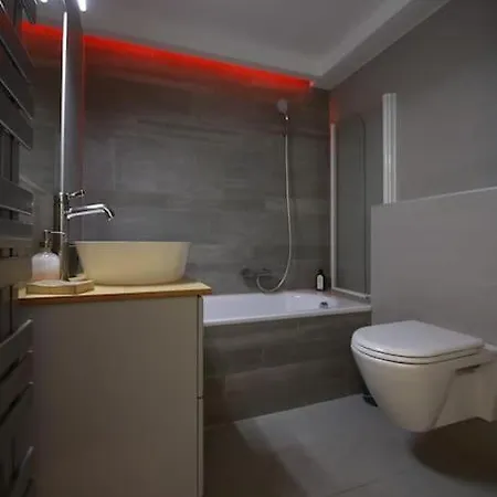 360 Panorama • Rooftop Jacuzzi • Downtown Luxury Lejlighed