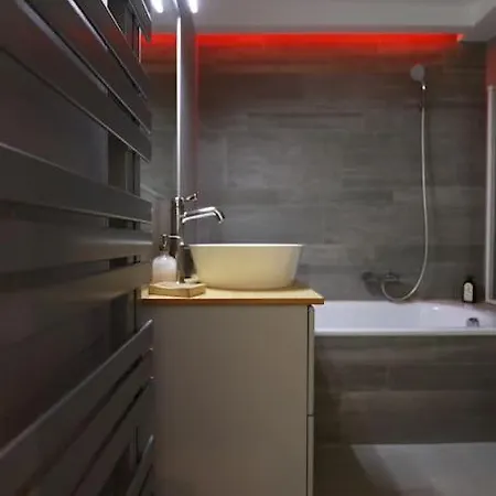 Lejlighed 360 Panorama • Rooftop Jacuzzi • Downtown Luxury